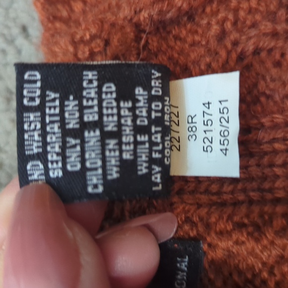 Moda International Sweater Med - Picture 4 of 5